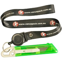 VH27L GREEN RETRACTABLE CUTTER W/LANYARD